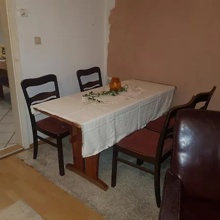 Apartmán Am Petersbrunnen Wettin